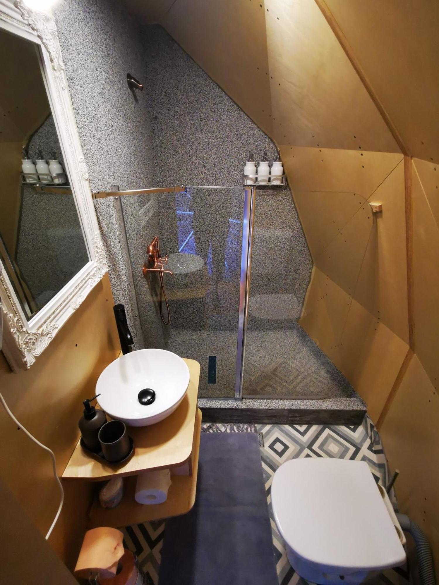 Glamping Zazen Hotel Drumu Carului Exterior foto